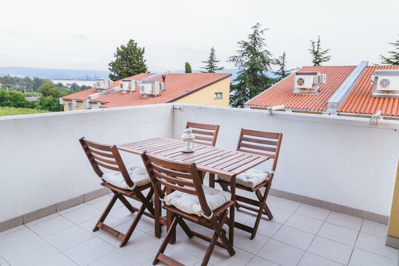 Apartma Joy Ankaran Exterior foto